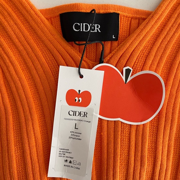 Cider Cropped Tank top Y2K NWT size Large - Picture 3 of 5